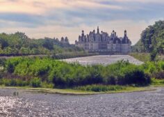 https://jobinvi.com/wp-content/uploads/2024/08/Chateau-de-Chambord-Loir-et-Cher-©-Philippe-Rouzet-cc-Flickr-1536x575-1-236x168.jpg